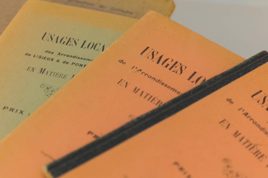 Recueils de règles ou de coutumes locales